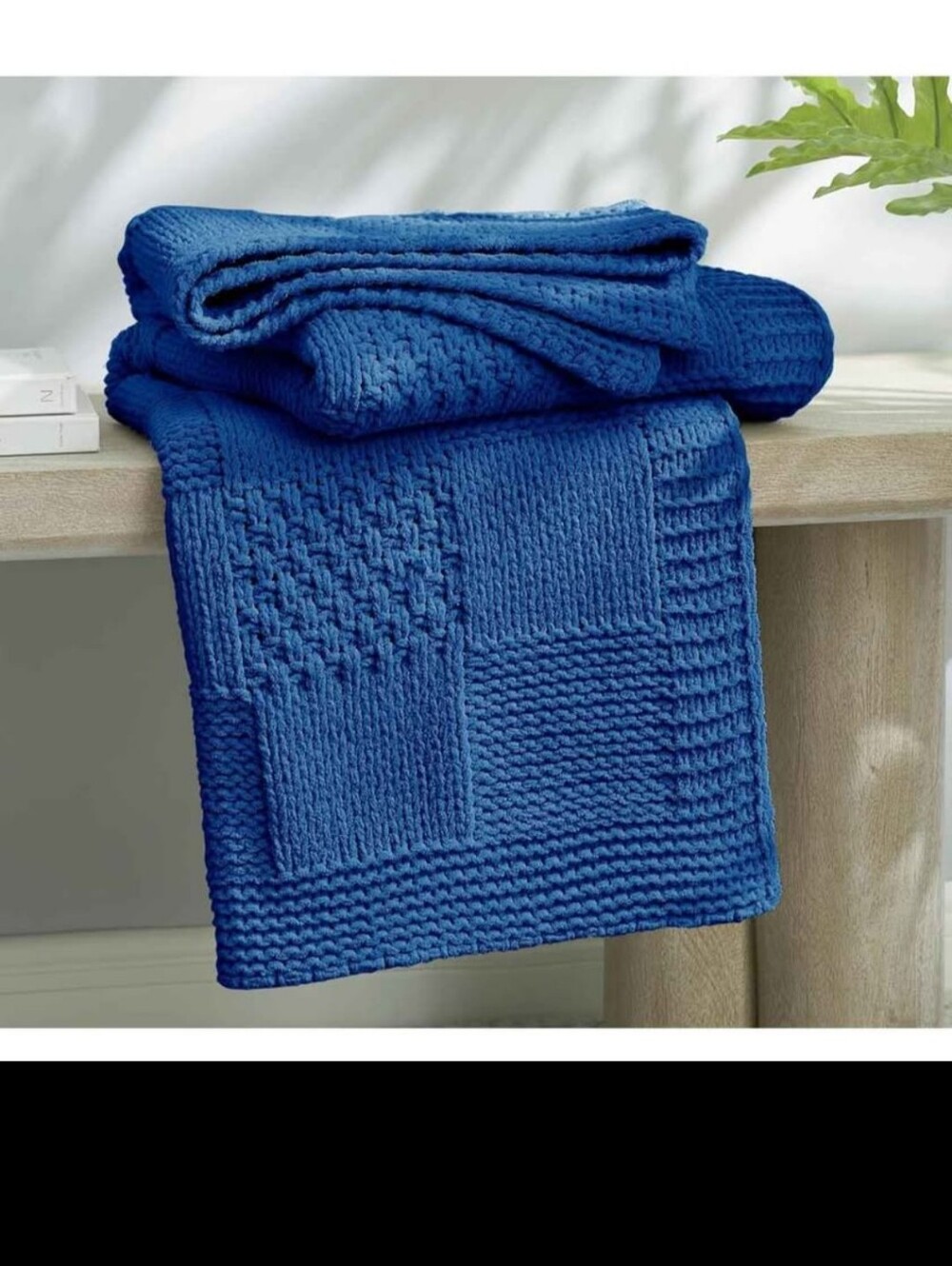 Amélie Home Checkered Chenille Knit Throw Blanket for Couch, Classic Texture Dec